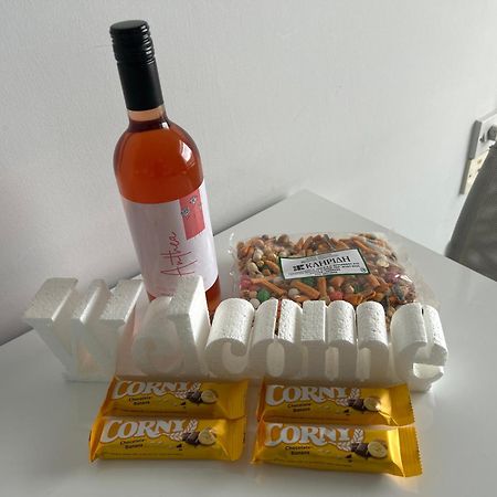 Julie'S Beach House 보로클리니 외부 사진