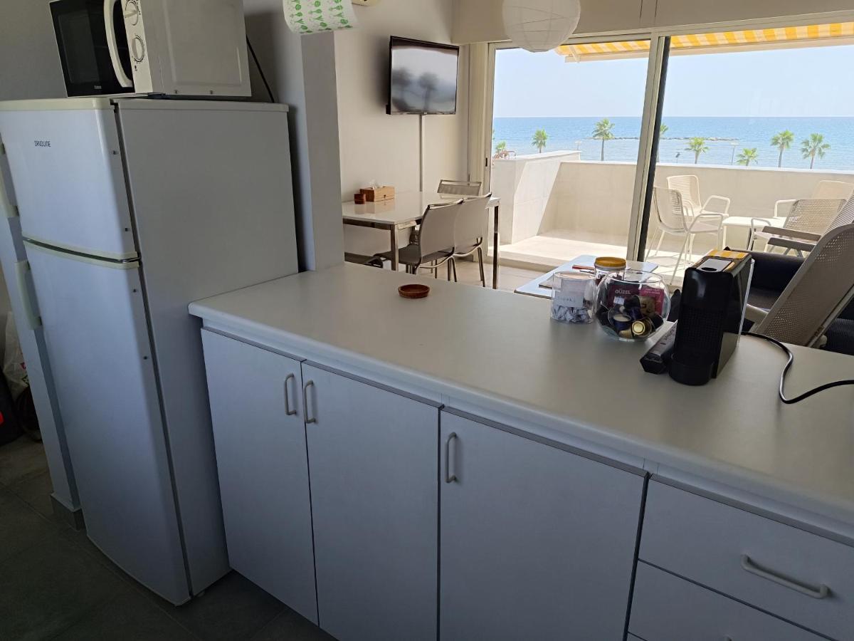Julie'S Beach House 보로클리니 외부 사진