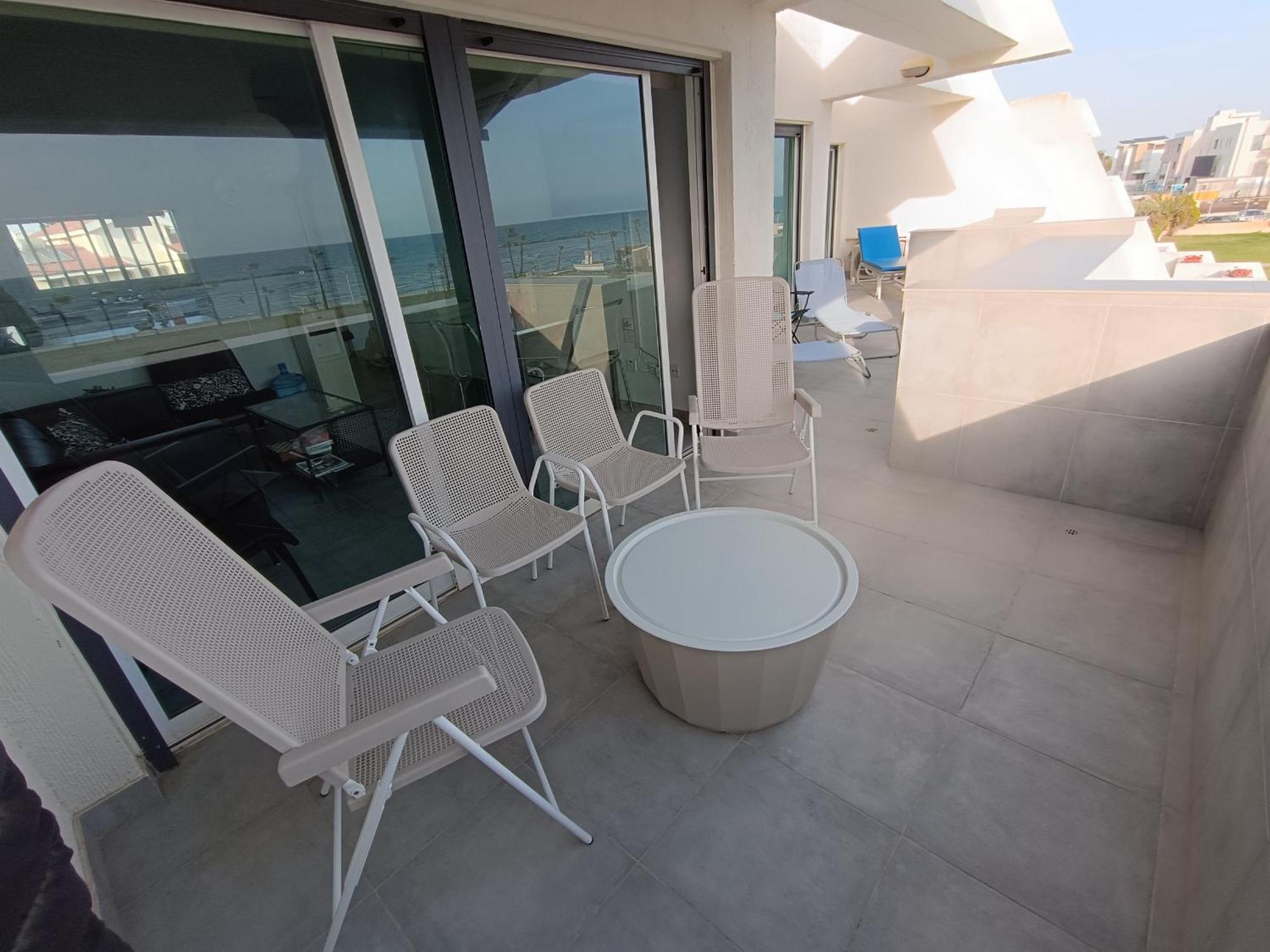 Julie'S Beach House 보로클리니 외부 사진