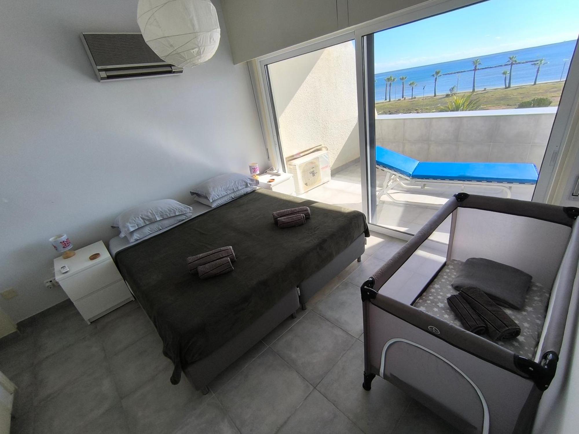 Julie'S Beach House 보로클리니 외부 사진